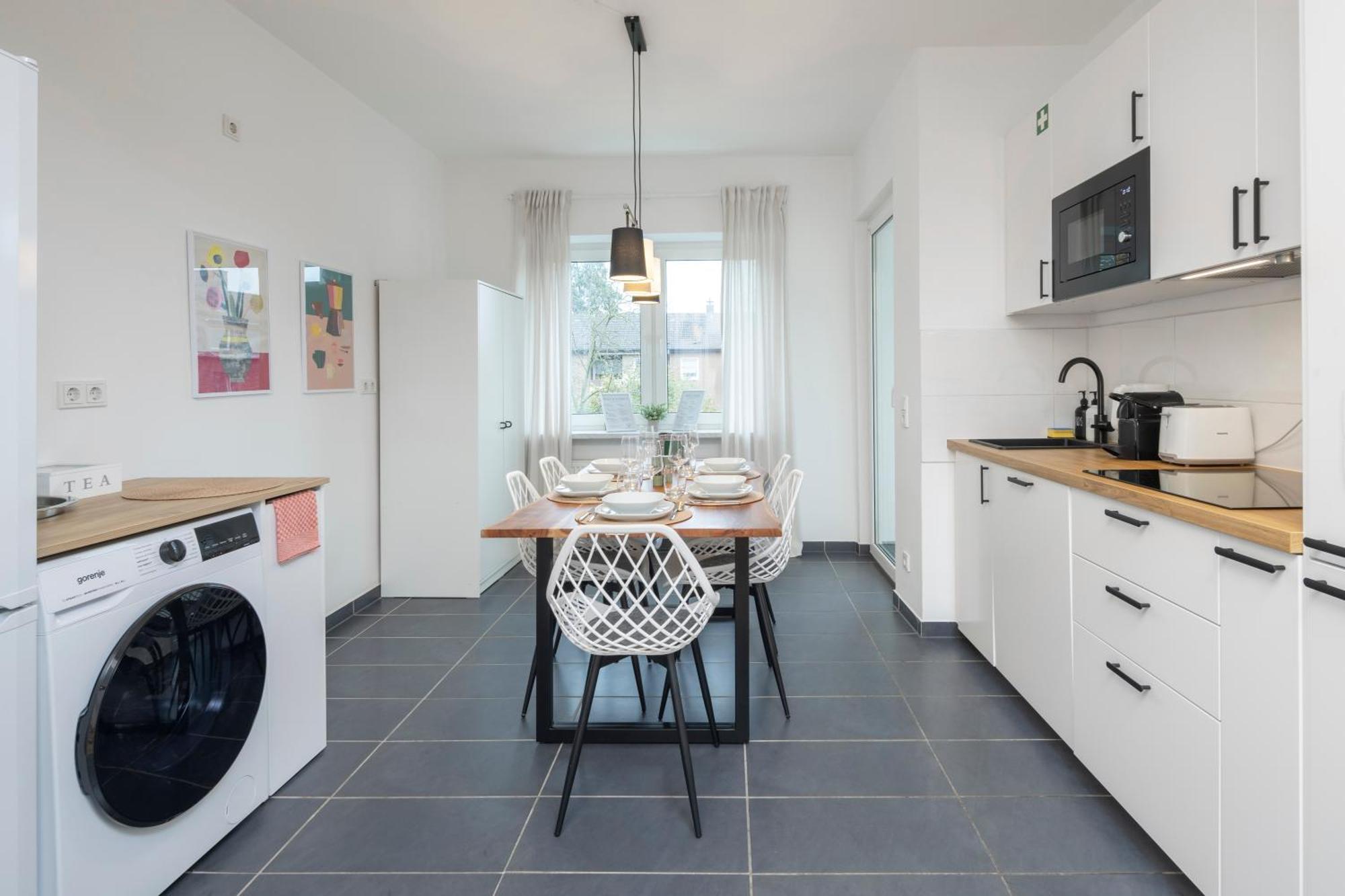 Olive Apartments - 2X Kingsize Betten - Sehr Zentral Leverkusen Esterno foto