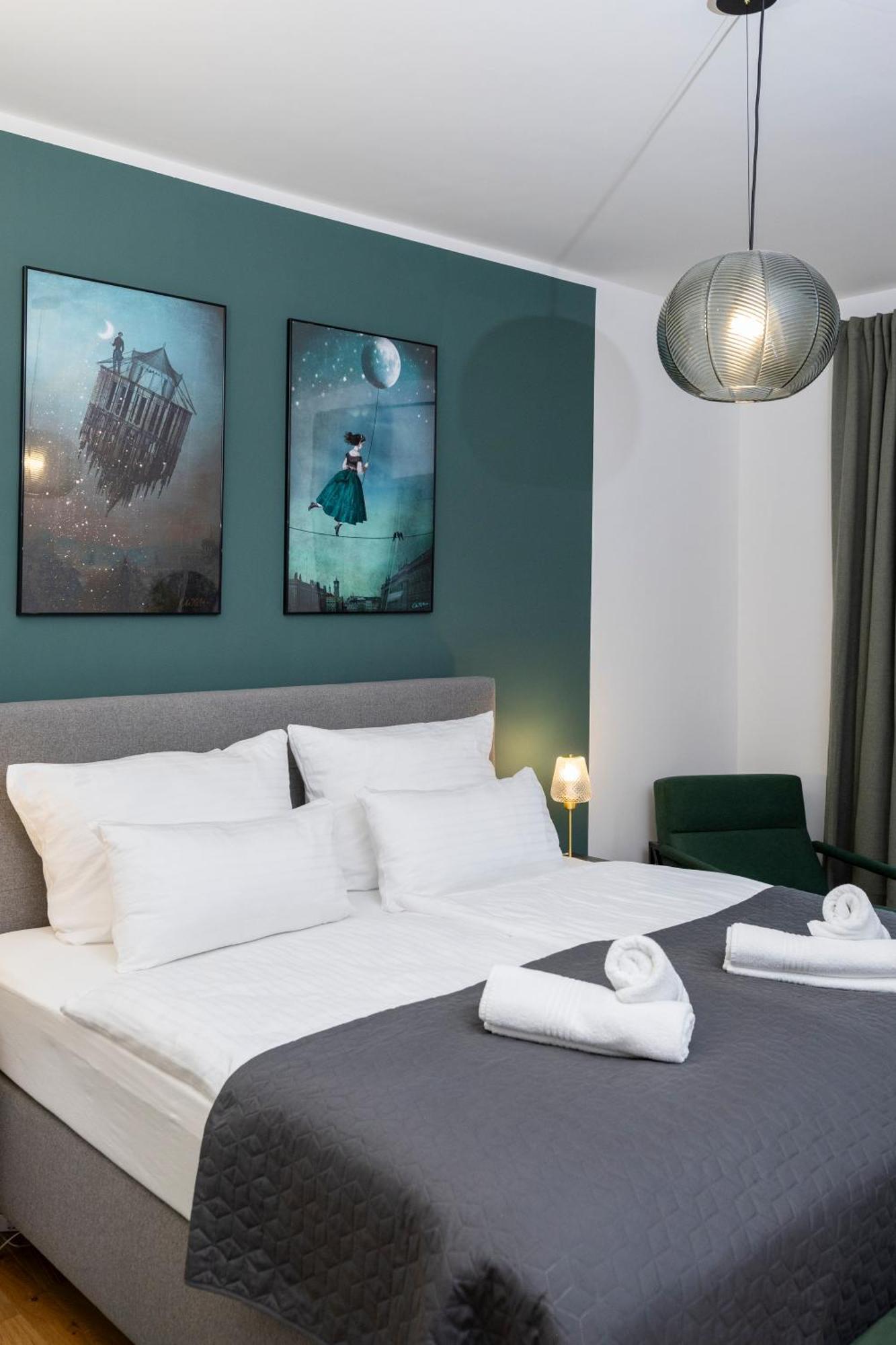 Olive Apartments - 2X Kingsize Betten - Sehr Zentral Leverkusen Esterno foto
